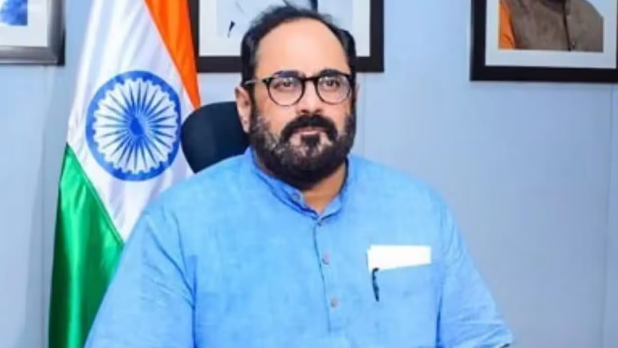 Mahadev App: Union Minister Chandrashekhar rejected Congress claim, said- no letter demanding ban was received