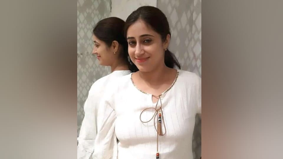 Husband murdered wife in Lucknow Alaya Apartment