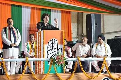 MP Election 2023: प्रियंका गांधी ने कहा- विराट के शतक के साथ प्याज की भी सेंचुरी हो गई MP Election 2023: Priyanka Gandhi said- Along with Virat's century, Onion also got its century.
