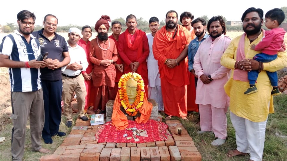 Idol of Baba Khatu Shyam found during excavation of plot near Chheharta town of Amritsar