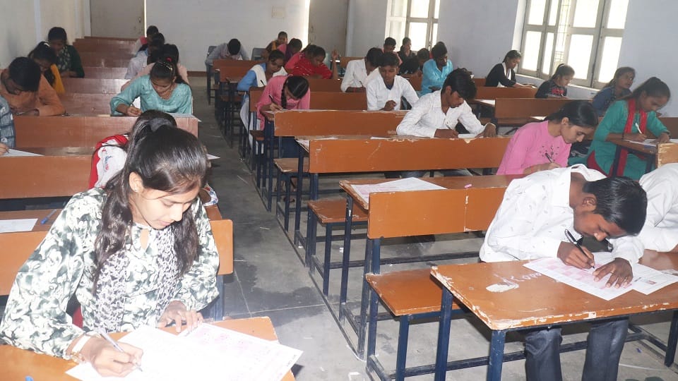 Atul Maheshwari Scholarship 2023: More than 29 thousand students appeared in the exam in second phase