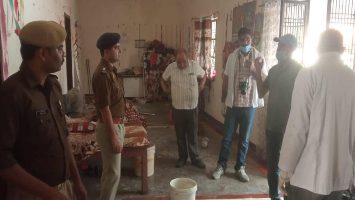 Husband beats wife to death in domestic dispute
