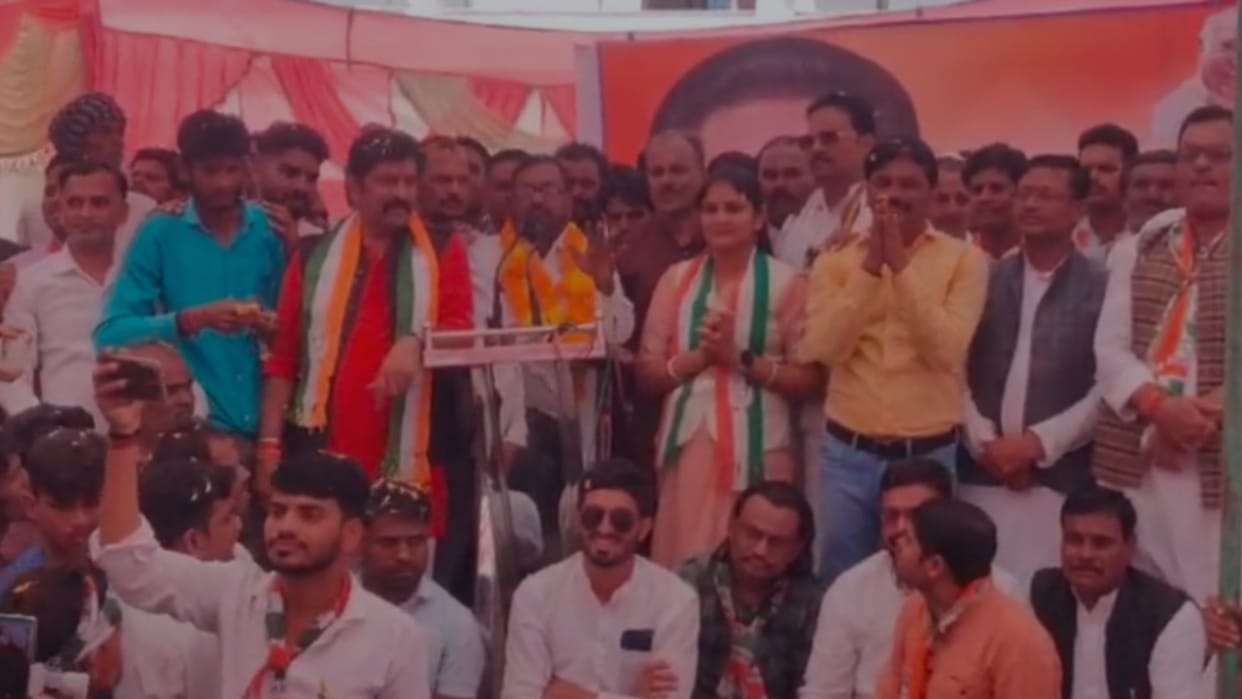 MP News: Threat to crush Minister Bhargava and his son with tractor, audio of Congress leader going viral