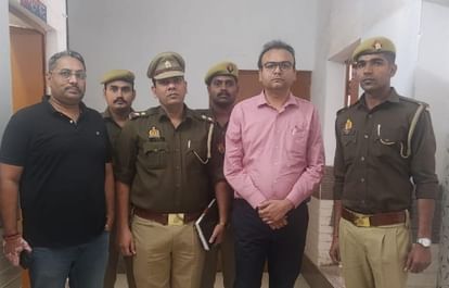 Pacemaker Scam, Dr Sameer Saraf was on leave for 40 days to avoid action, has cheated patients before too