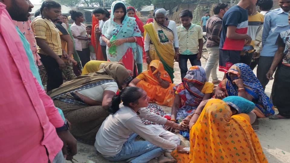 Innocent dies due to collision with container while uncle condition is critical in Mainpuri