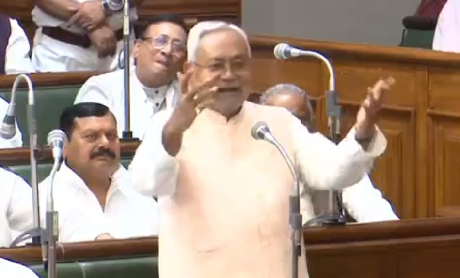 Bihar cm nitish kumar viral video on pregnancy prevention, tejashwi yadav, samrat chaudhary, women protested
