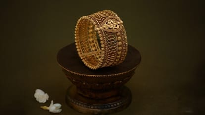 Celebrate Diwali with Tanishq Dharohar jewelery collection inherited craftsmanship brilliant skills of years