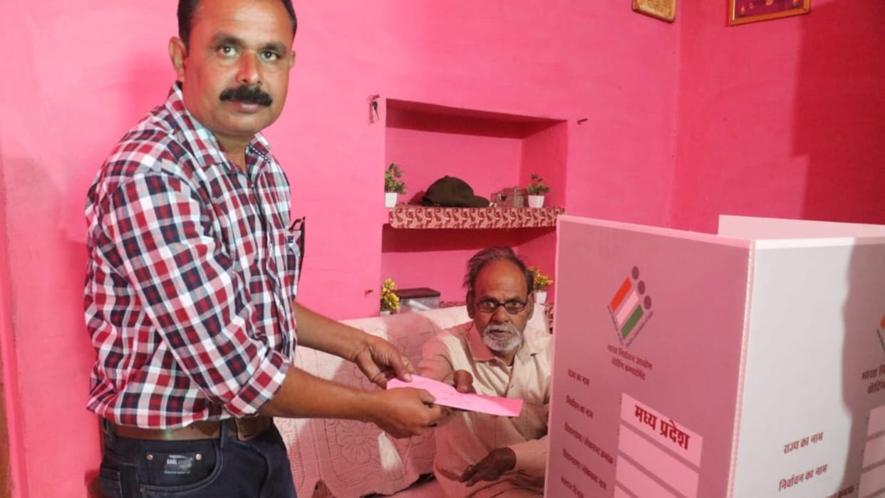 MP Election 2023: Polling booths and polling team reached the homes of elderly and disabled people