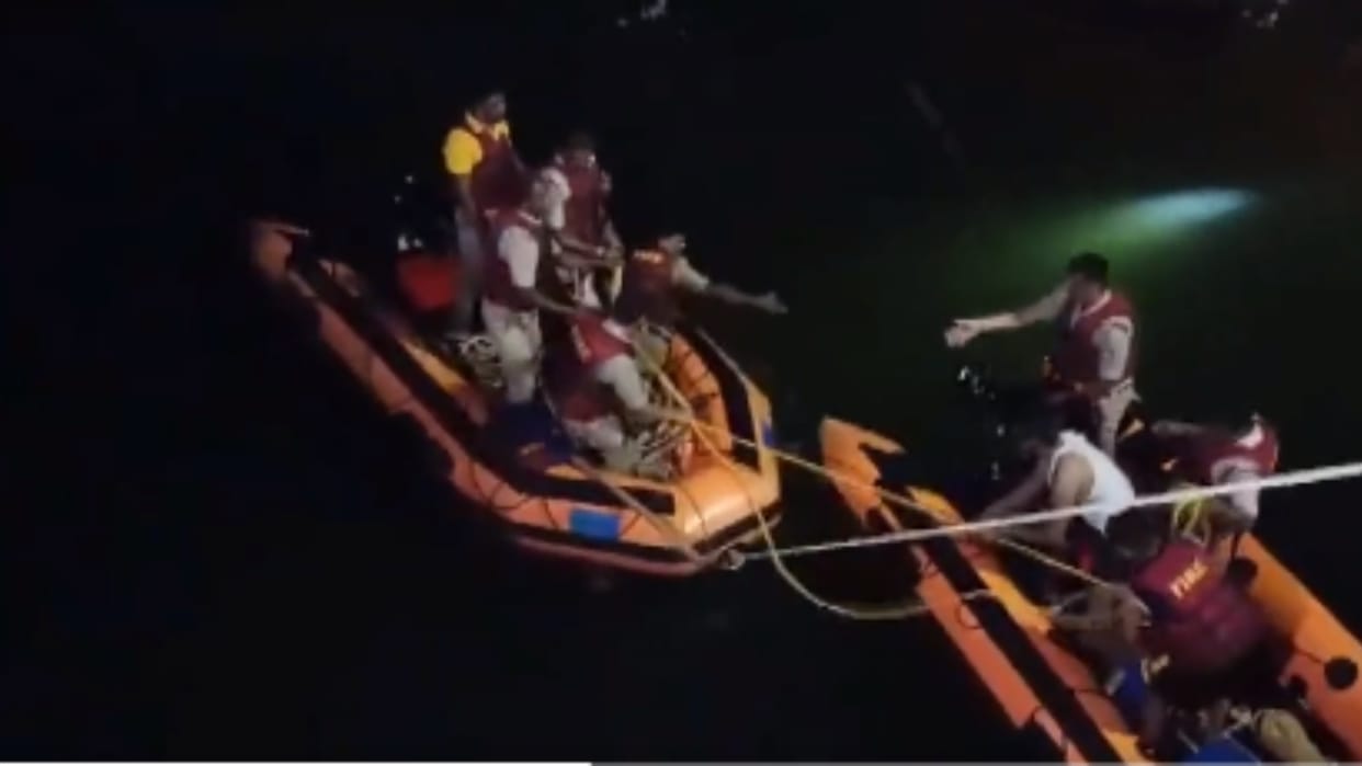 At least five people died after their car fell in the canal in Mandya Karnataka