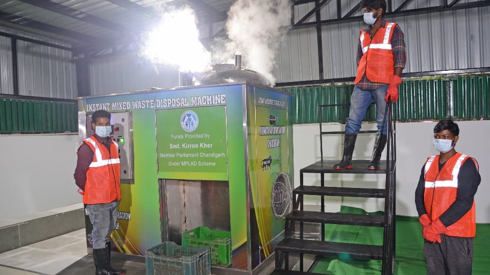 Chandigarh first instant mix solid waste management machine installed at Sahaj Safai Center in Sector-49