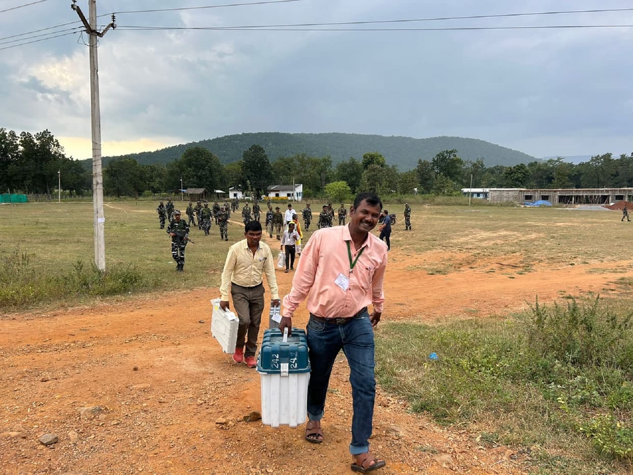 Chhattisgarh: village bordering two states cast votes under CRPF protection, ignored threats of Naxalites