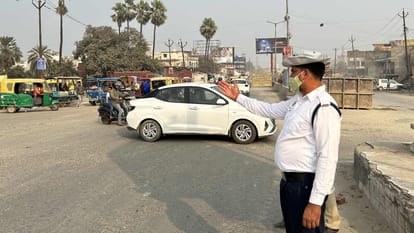 Gorakhpur city air becomes more poisonous due to diesel auto smoke in Gorakhpur
