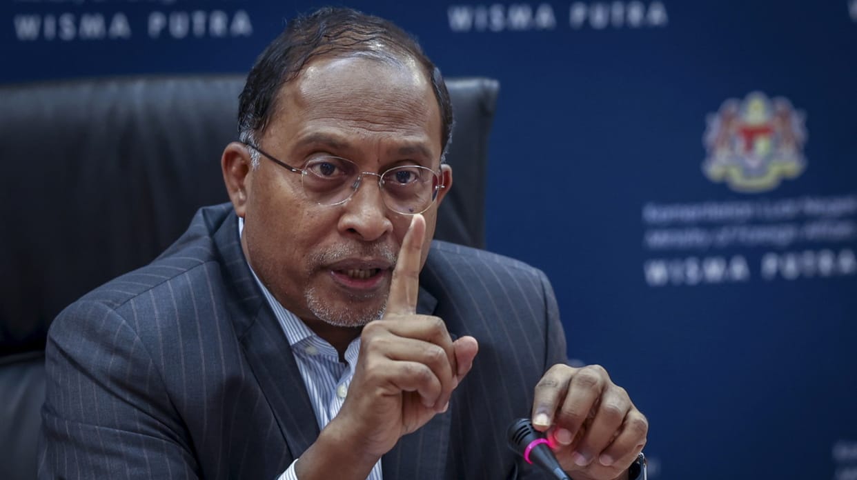 Malaysian Foreign Minister Kadir said India and Malaysia looking at reviewing 2011 trade pact
