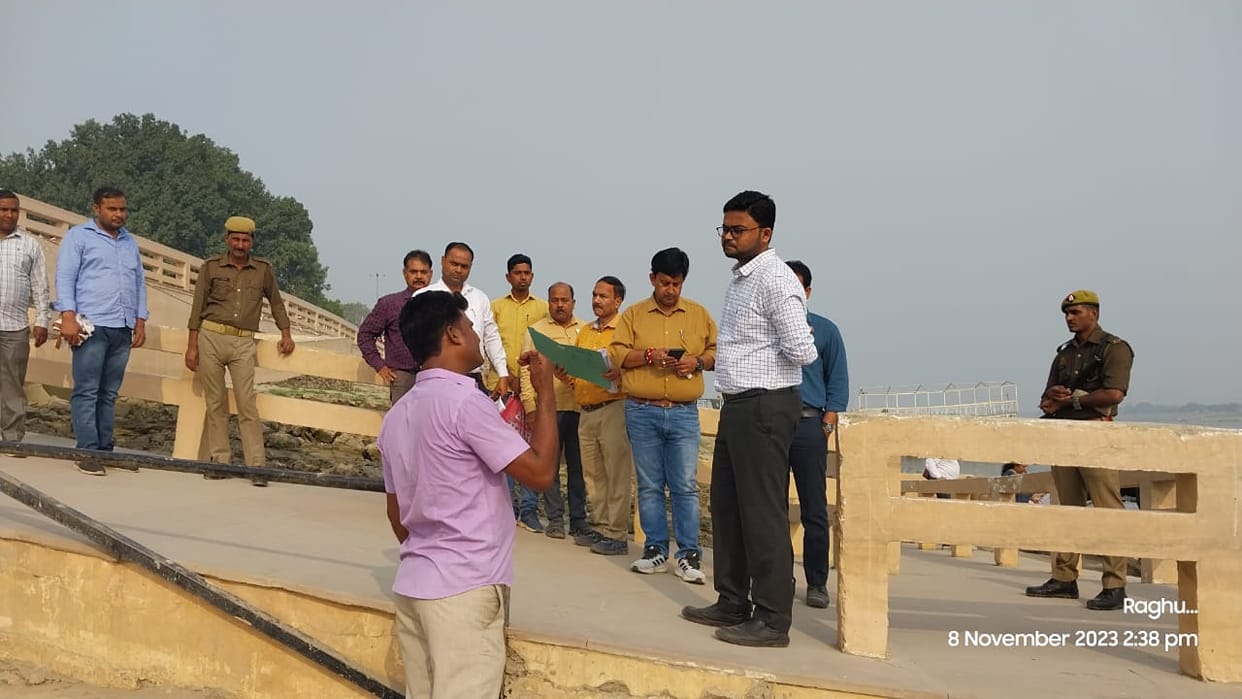 varanasi new Municipal Commissioner Akshat Verma inspected Namo Ghat, gave these instructions