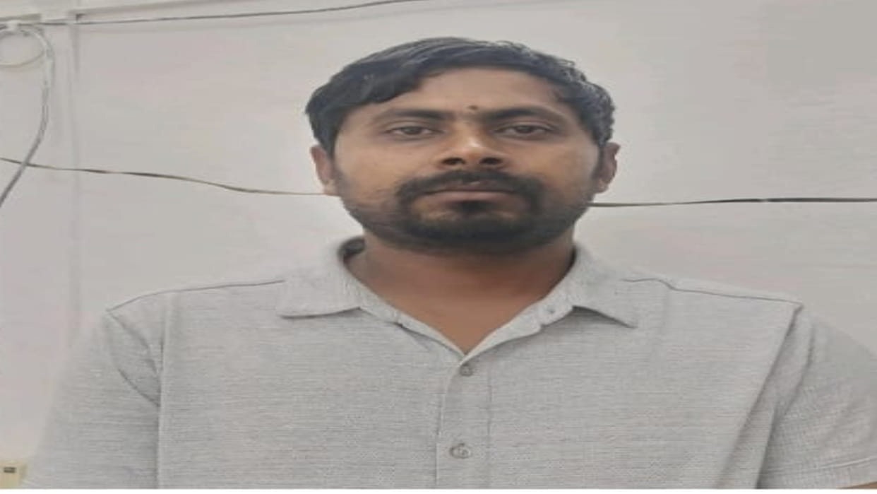 Abu Road police station seized 54 cartons of English liquor