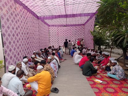 Meerut: SP MLA  Atul Pradhans Protest: Electricity bill should be waived, raids should be stopped
