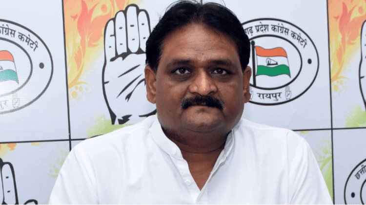 Raipur : कांग्रेस ने कहा- नौटंकी कर रहे हैं भाजपा विधायक, सीएम बघेल बोले बृजमोहन पर हमले की कहानी प्रायोजित