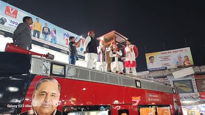 MP Election: अखिलेश यादव बोले- अगर समाजवादी पार्टी सत्ता में आएगी तो सबसे पहले अग्निवीर व्यवस्था खत्म करेगी MP Election: Akhilesh Yadav said - If Samajwadi Party comes to power, it will first end the Agniveer system.
