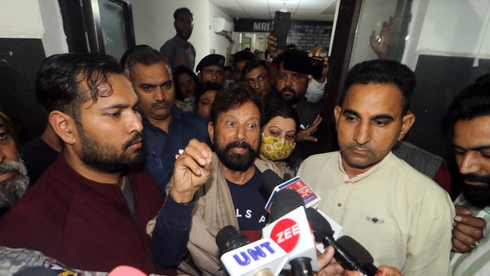 Jammu: former minister Lal Singh in custody ruckus from ED office to GMC after his arrest
