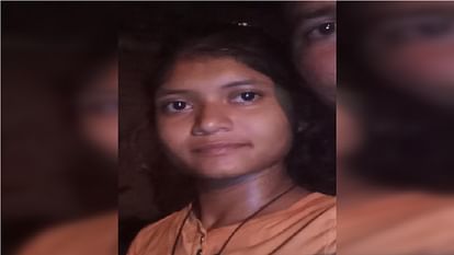 दर्दनाक: दिवाली से पहले मातम में बदलीं खुशियां, खादान में डूबने से इकलौती बेटी की मौत...दादी मांगती रह गईं मदद 11th class student dies due to drowning in mine in Jhansi