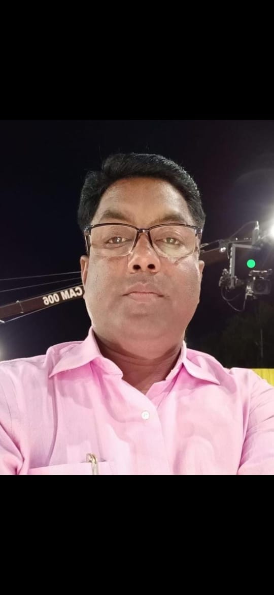 District Panchayat State Officer left this world at the age of 45 due to sudden ill health, created chaos