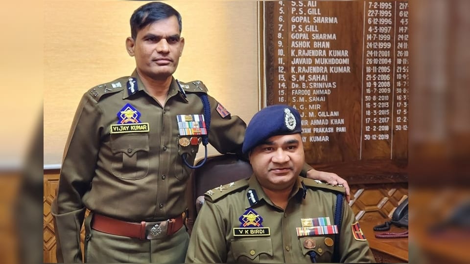 Jammu Kashmir: Vk Birdi takes charge as IGP Kashmir