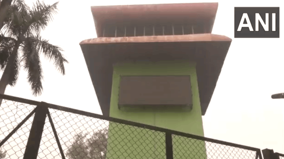 central government is not in favor of installing more air purifiers smog towers in Delhi NCR