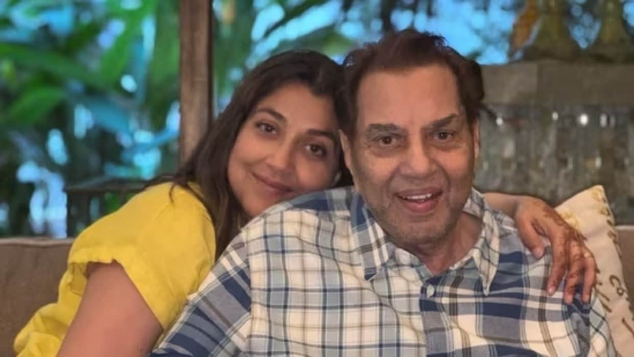 Animal actor bobby deol shares unseen photo of sister ajeeta with father dharmendra on her birthday