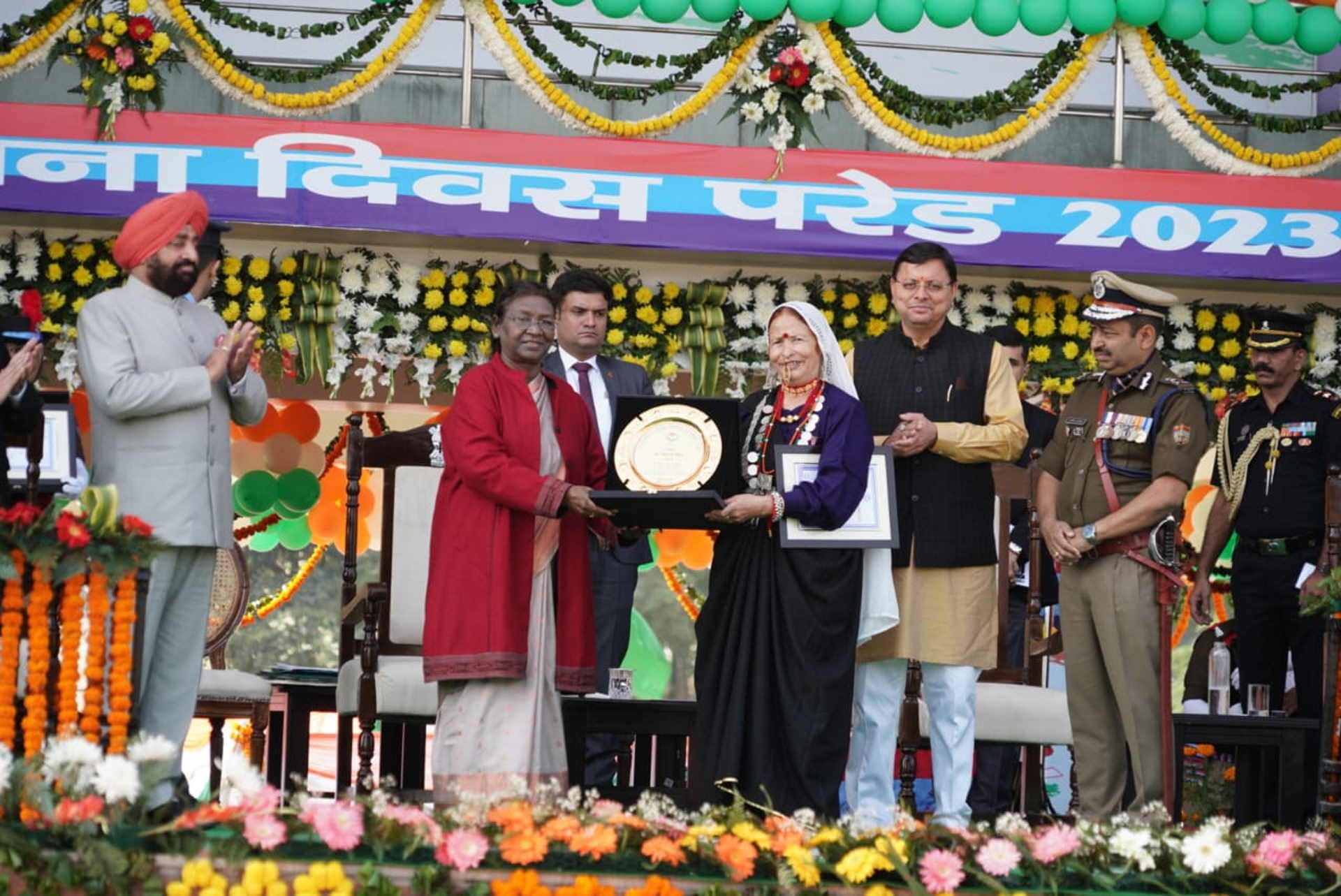 Uttarakhand Foundation Day 2023 President Draupadi Murmu speech in police line tableaux were taken out