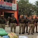 पकड़े गए अवैध पटाखे