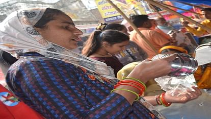 Dhanteras: धनतेरस पर चमका बाजार, 60 करोड़ से अधिक का कारोबार, 20 करोड़ की गिरावट का अनुमान Business of more than Rs 60 crore on Dhanteras