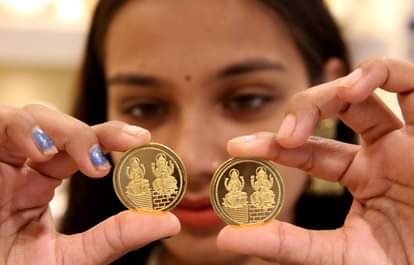 Dhanteras: Money rained in UP markets, business worth Rs 17000 crore