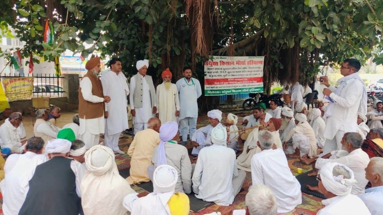 Jind: Khap and farmer organizations united in the case of molestation of girl students