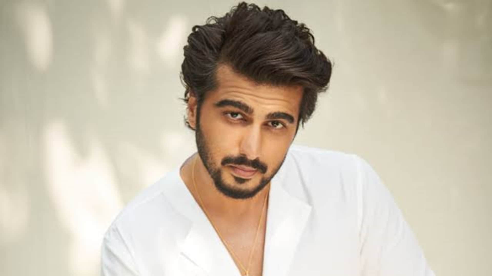 Arjun kapoor praised Bade miyan chote miyan trailer said can't wait to watch it on Big screen