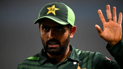 Mohammad Hafeez Reveals Tough Talk With Babar Azam says regarding batting at number three in T20Is