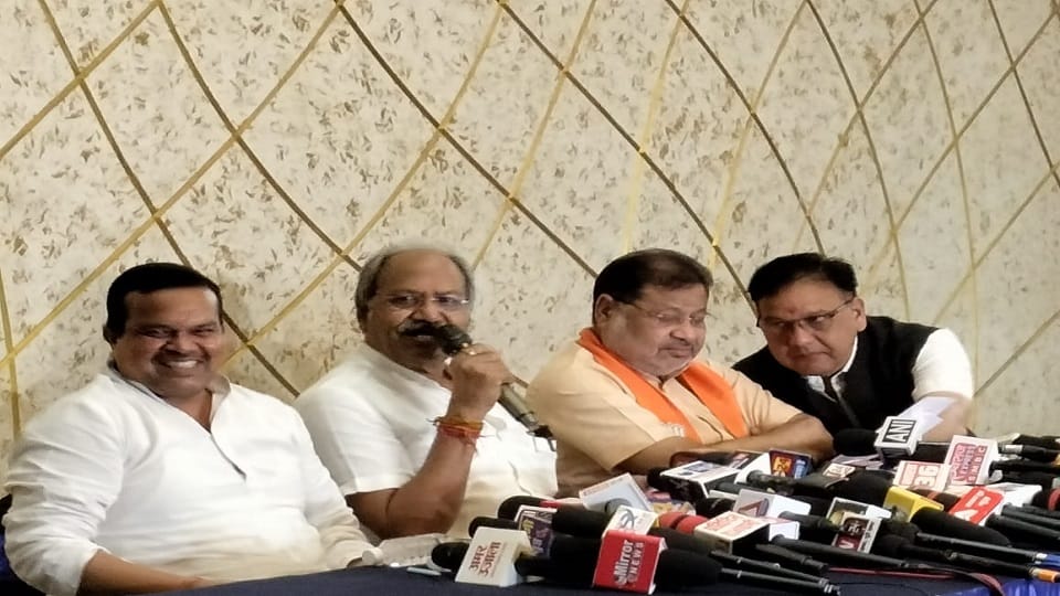CG Election 2023 Brijmohan Aggarwal challenged CM