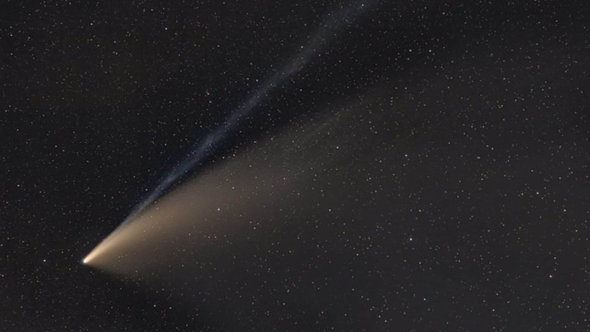 Volcanic 'devil comet' racing toward Earth resprouts its horns after erupting again