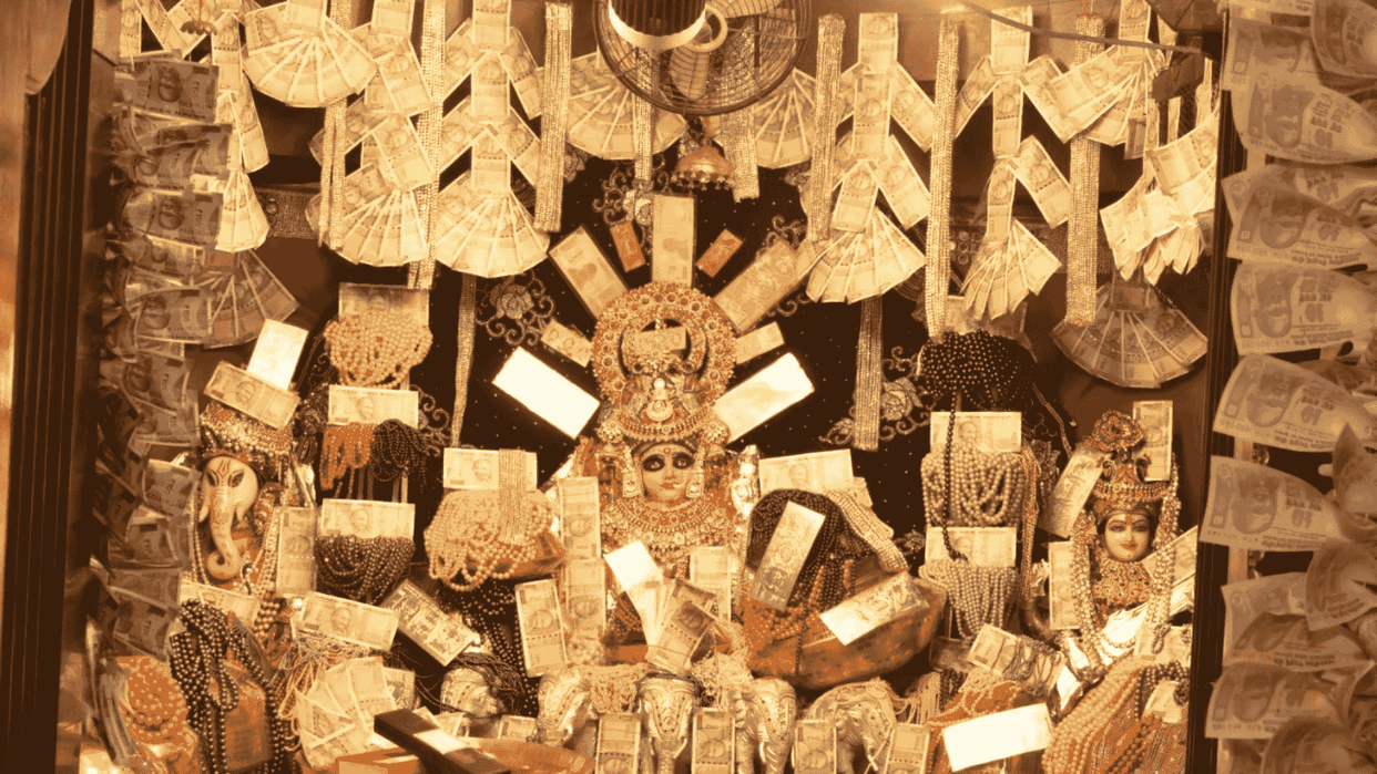 Mahalakshmi temple is decorated with cash and jewelery worth crores of rupees