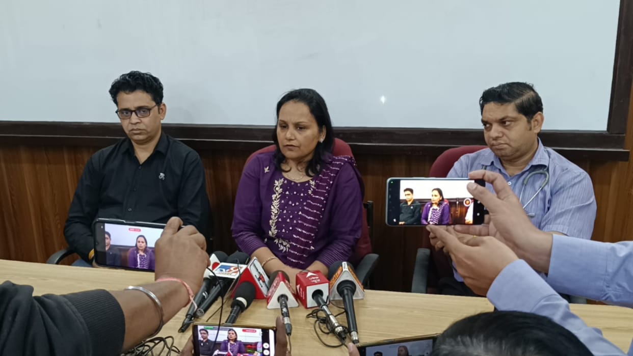 Unique case in Medical College: A child with four arms and four legs was born in a family in Muzaffarnagar