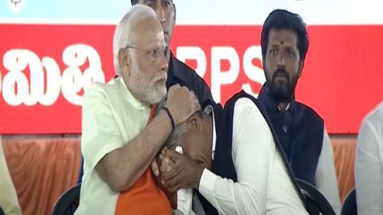 Hyderabad: Krishna Madiga gets emotional; PM consoles MRPS leader