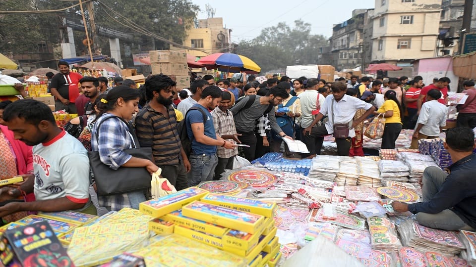 Delhi Police on high alert during Diwali Markets are being monitored through cameras