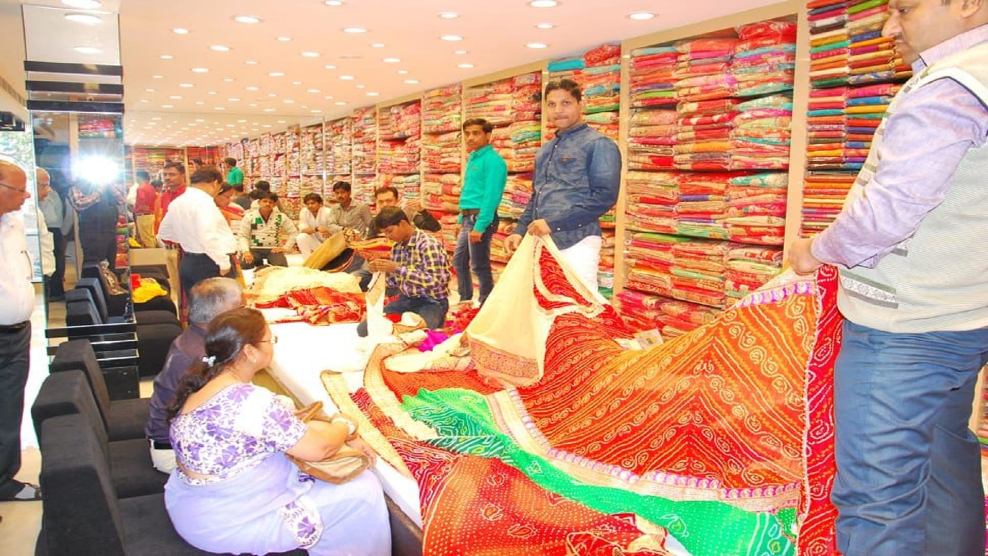 Dhanteras: purchases worth three thousand crores in 24 hours, people bought gold, silver and vehicles