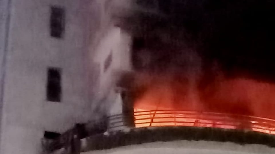 Sonipat: Fire breaks out on the seventh floor of Apex Green Society