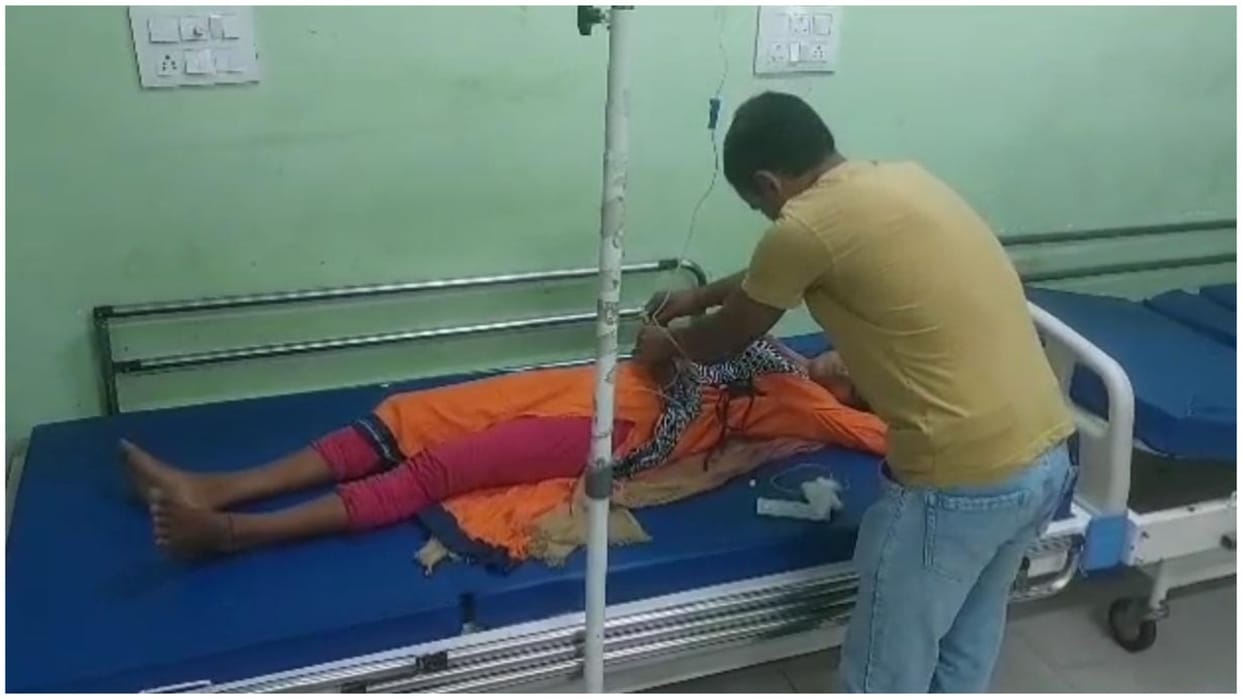 Bihar Begusarai: Two children died due to food poisoning, condition of five is critical