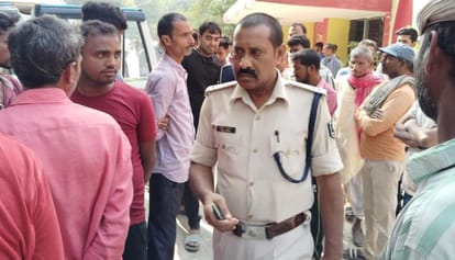 Bihar News : दिवाली के दिन व्यवसायी की हत्या, दुकान की सफाई करवा रहे थे, अपराधियों ने 6 गोली मारी Bihar Crime; Businessman murdered in broad daylight in Sitamarhi, criminals shot him 6 times, Bihar Police