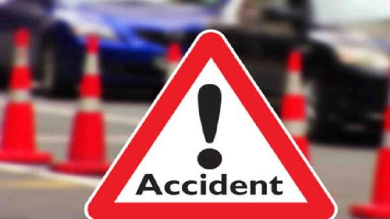 Bundi: Four people from Madhya Pradesh died in a horrific car accident near Hindoli.