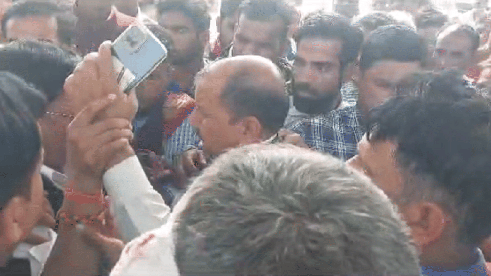 SP District President quarreled with BJP MLA in Bareilly