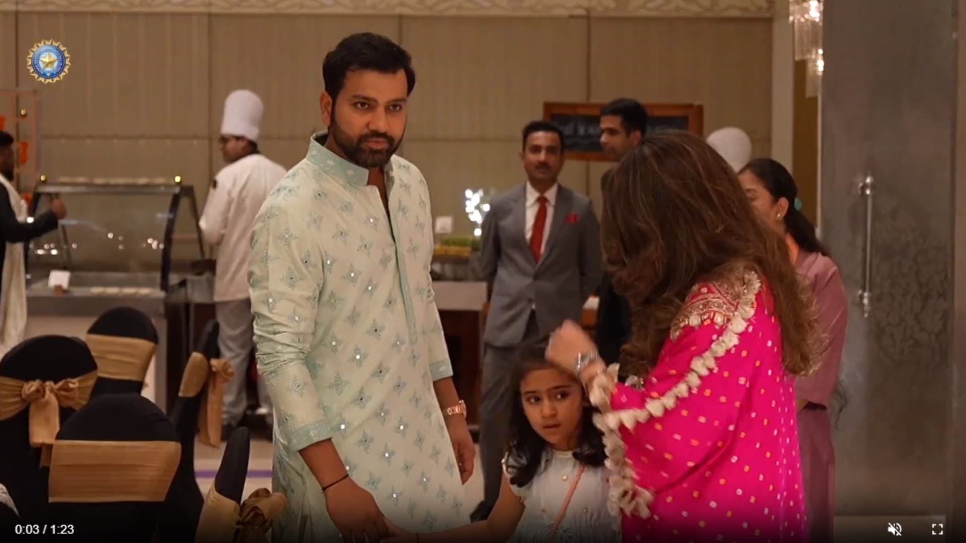VIDEO: Indian players united in Diwali party with wives and children, Virat Anushka Rohit Ritika Photo WC 2023