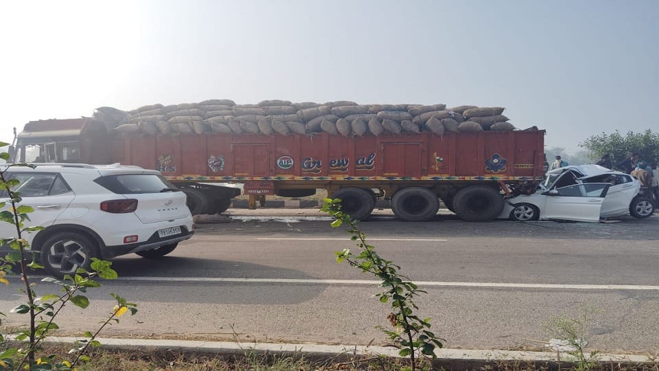 More than 40 vehicles collided in an area of about 13 kilometers on Amritsar-Delhi National Highway