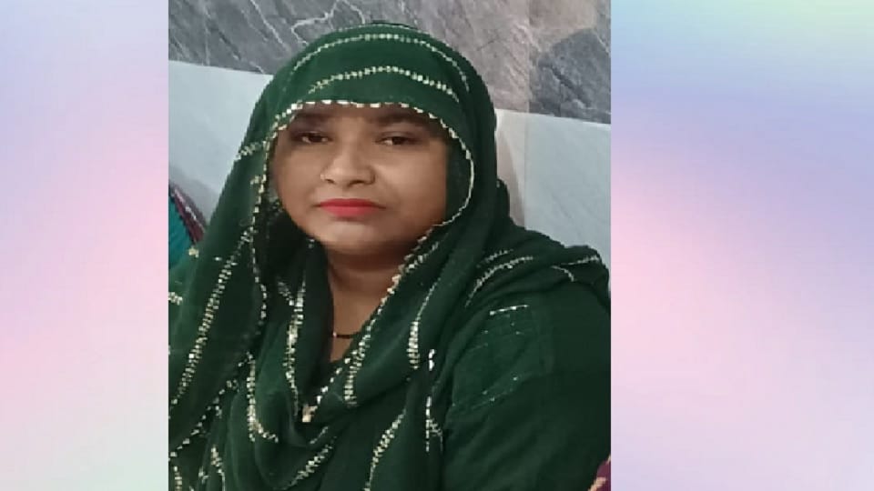 UP: Rajni dies married Muslim to become gram pradhan , Amroha incident